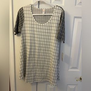 NWT LuLARoe PERFECT TEE SIZE M. Amazing front/back color change! Gray & White.